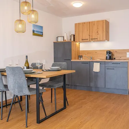 Apartment Apartment Alpenblick 8, Bergblick Pur im Allgäu *